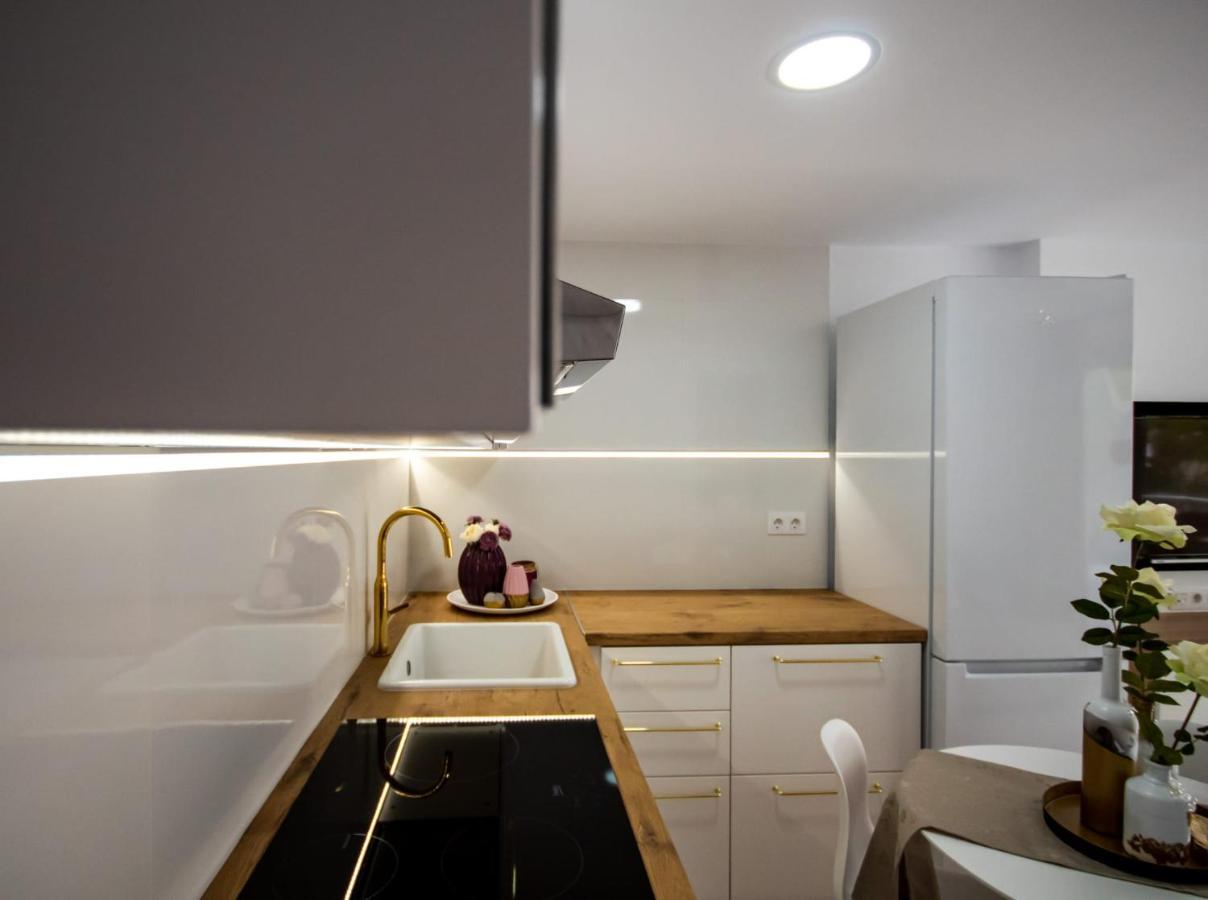 Los Elefantes Apartment San Bartolomé المظهر الخارجي الصورة